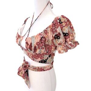NEW ASTR THE LABEL -  FLORAL PUFF SLEEVE TIE WAIST TOP